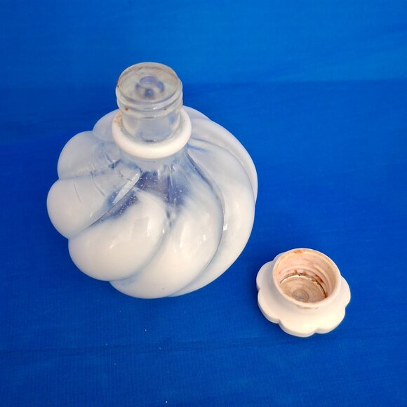 Vintage Fenton Opalescent Swirl Perfume Bottle - Picture 5 of 5